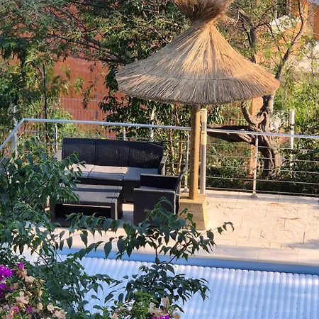 65 M2 Dans Avec Piscine Sur Daire *